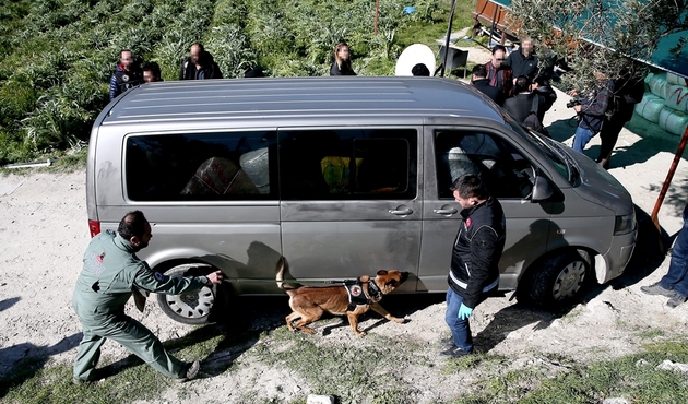 Urla'da yatla getirilen 1.5 ton uyuşturucu ele geçirildi...