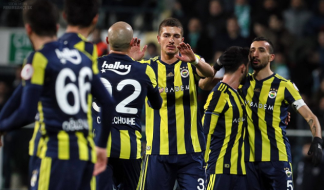 Fenerbahçe son dakikada güldü!