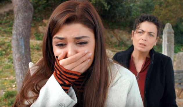 Hande Erçel hüsrana uğradı!