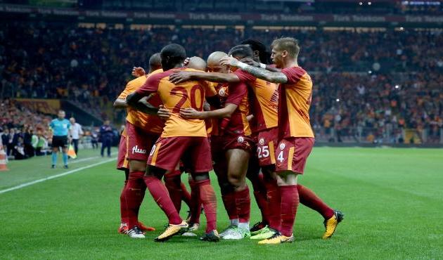 Galatasaray'da iki eksik