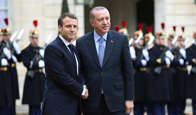 Cumhurbaşkanı Erdoğan, Fransız mevkidaşı Macron'la görüştü...