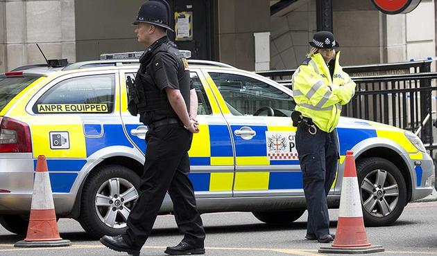 Londra'da bir Türk genci öldürüldü