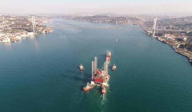 İstanbul Boğazı'nda dev platform alarmı!