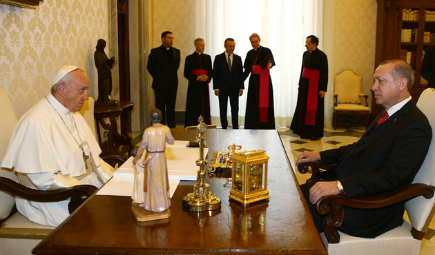 Erdoğan ile Françis'in 1 saatlik görüşmesinin içeriği açıklandı!