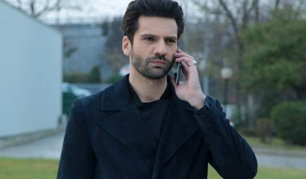 Kaan Urgancıoğlu'dan kafa karıştıran fotoğraf!