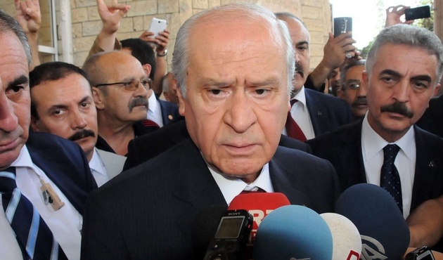 Bahçeli'den flaş karar! İstifasını istedi...