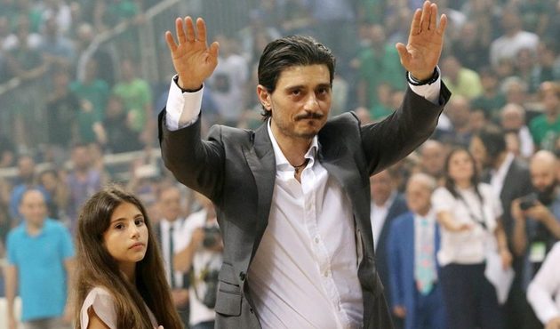 Panathinaikos başkanı Giannakopoulos ne yapacağını şaşırdı!