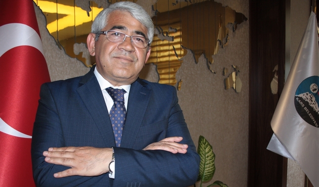 Kars Belediye Başkanı Murtaza Karaçanta kararını açıkladı...