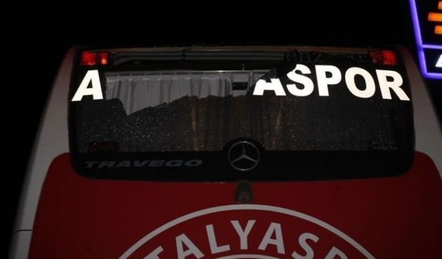 Antalyaspor otobüsünü taşlayanlar yakalandı!