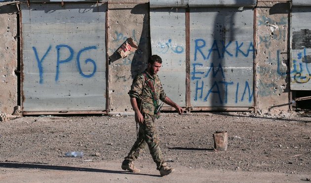 Rakka'daki YPG'liler Afrin'e geçmek istedi, gerginlik yaşandı!