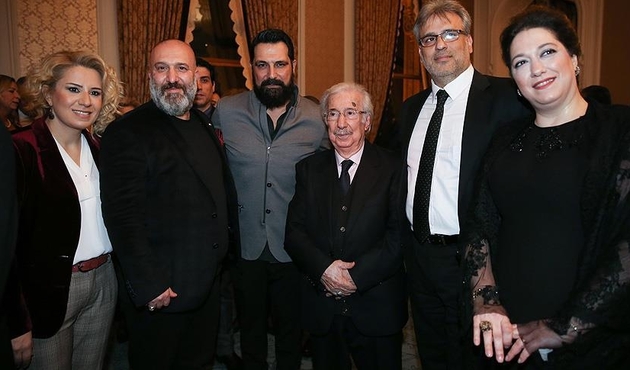 Abdülhamid'in torunları 'Payitaht' ekibiyle buluştu...