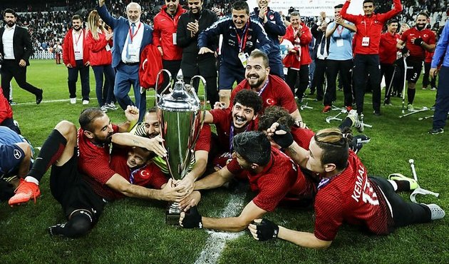 Ampute Milli Takımı Umre'ye gitti!