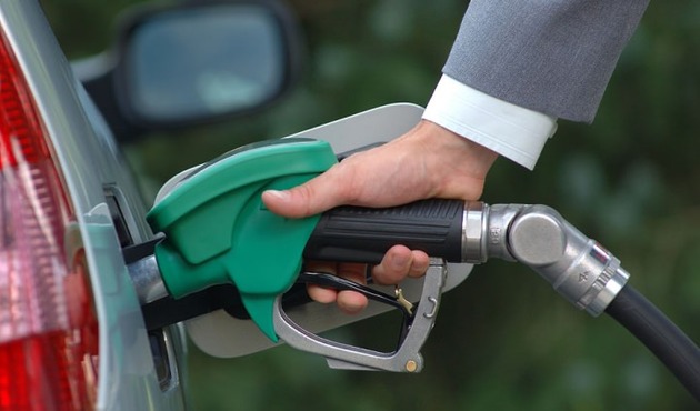Benzine çok büyük indirim geliyor!