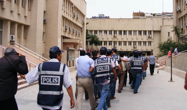 Trabzon merkezli 7 ilde FETÖ/PDY Operasyonu: 11 gözaltı...