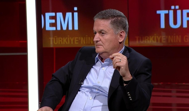 Ahmet Zeki Üçok'tan flaş açıklamalar...