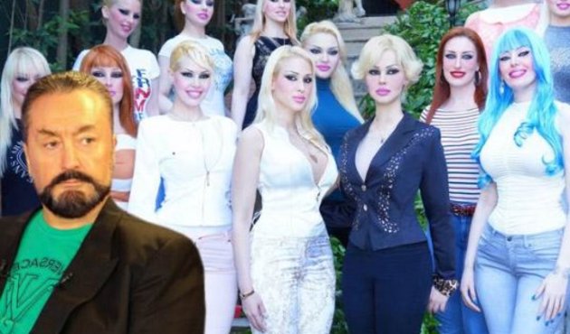 Kadınlardan Adnan Oktar'a sert tepki!