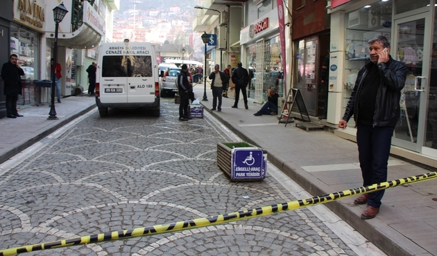 Amasya'da polis memuru dehşet saçtı: 2 ölü...