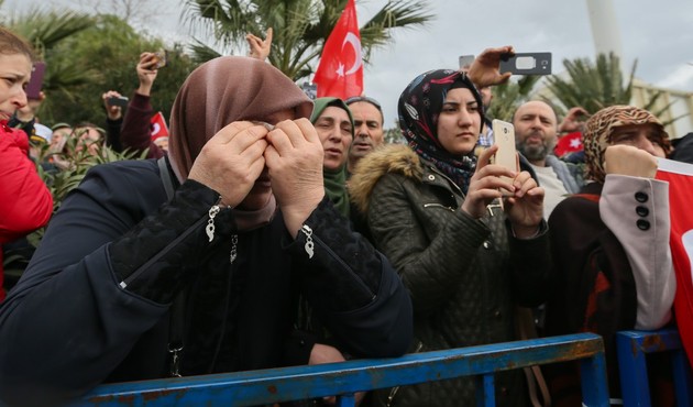 Afrin'de şehit olan helikopter pilotu toprağa verildi