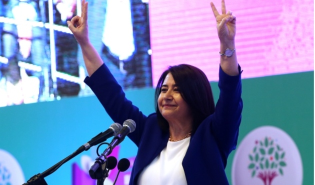Sibel Kemalbay: Afrin'de halk kendini koruyor