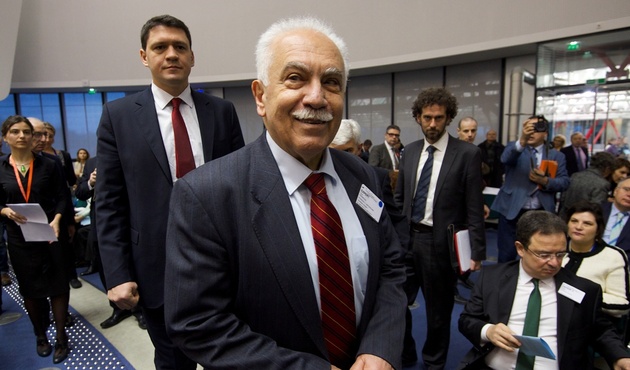 Perinçek: PKK silah bırakmayı tartışıyor!