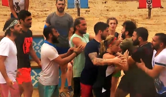 Survivor'da ilk kavga! Yer yerinden oynayacak /VİDEO