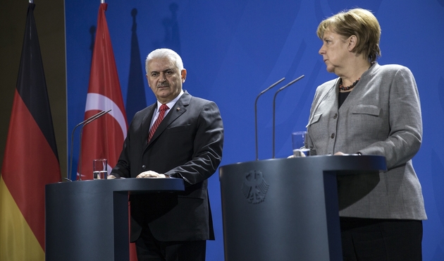 Yıldırım - Merkel ortak açıklamasında skandal...