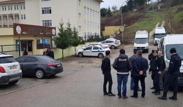 Okul çevresinde amaçsız bekleyene para cezası!