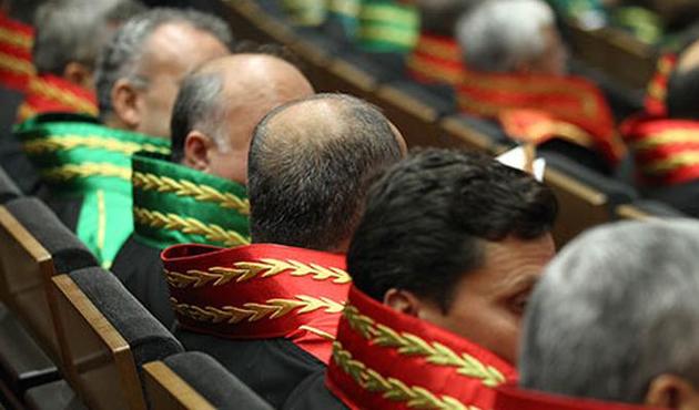 HSK'dan flaş karar! 17 hakim ve savcı açığa alındı...