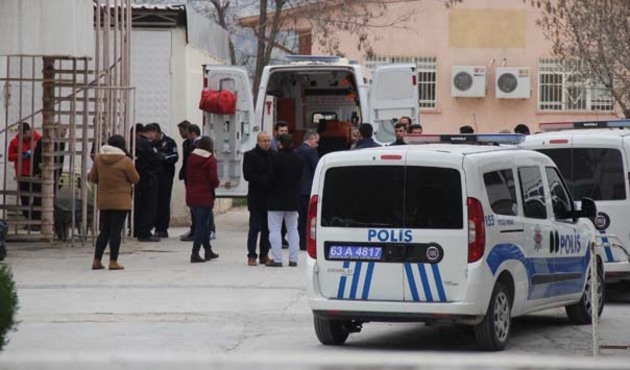 Kız yurdunda korkunç olay! Genç kız ölüme atladı...