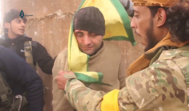 Mehmetçik karşısında dağılan YPG'li teröristlerin "Sivil kıyafet" itirafı! / VİDEO