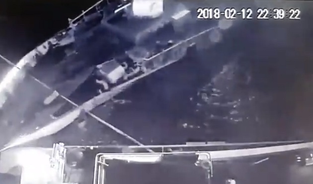 Botumuz sınırı aşmaya çalışan Yunan'a böyle dokundurdu!