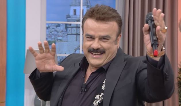 Bülent Serttaş yine tenis maçında!