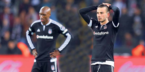 Flaş! Beşiktaş Atiba ve Oğuzhan kararını verdi