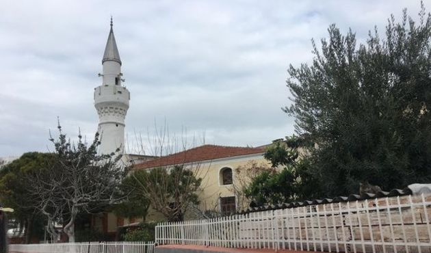 Minarelerden müzik yayını!