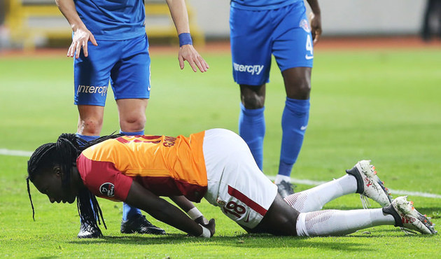 Galatasaray'da flaş Gomis gelişmesi!