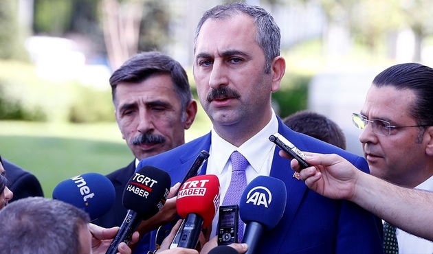 Adalet Bakanı'ndan çocuk istismarı düzenlemesiyle ilgili yeni açıklama!