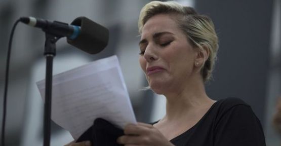 Gözyaşlarını tutamadı... Lady Gaga, Orlando'da ölenler için hüngür hüngür ağladı... (VIDEO)