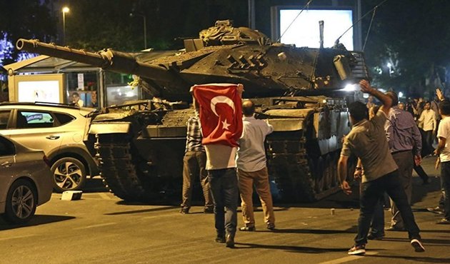 PKK'lı teröristler FETÖ'cü askere zarf içinde gönderdi!