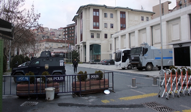 AK Parti İstanbul'da büyük değişim! 25 ilçe başkanı görevden alındı...