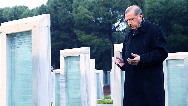 Erdoğan'ın özel kalem müdürü albüm çıkardı, o şiiri marş yaptı