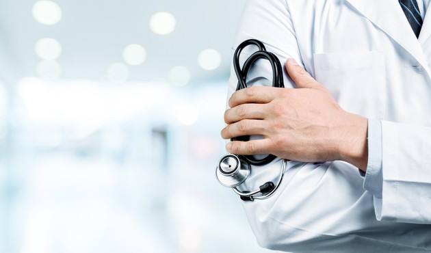 Bu kez çocuğa cinsel taciz ile suçlanan bir doktor!