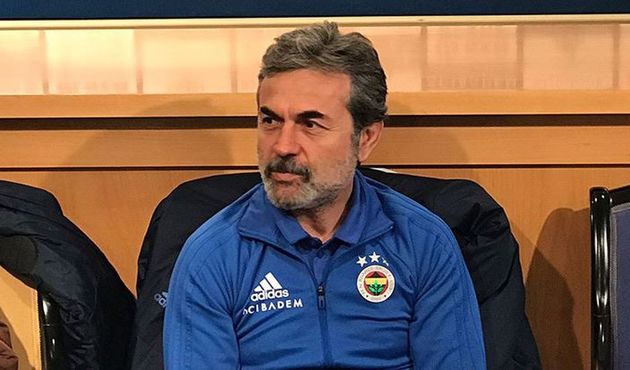 Aykut Kocaman: Maçı 11 kişi tamamlamalıyız!