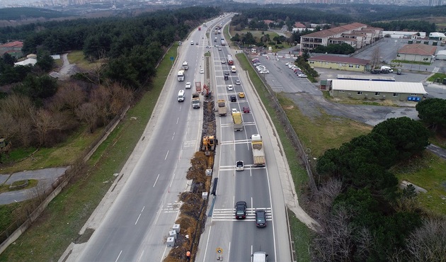 İstanbul'da yaşanan 'hafriyat rallisi' havadan görüntülendi!
