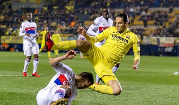 Enes'li Villarreal havlu attı!