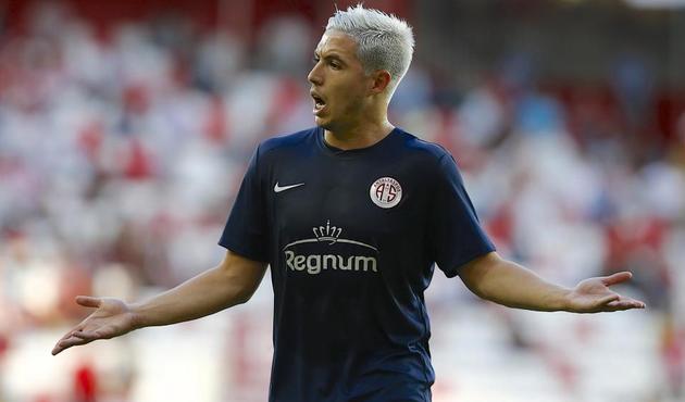 Nasri'den Antalyaspor'a kazık!