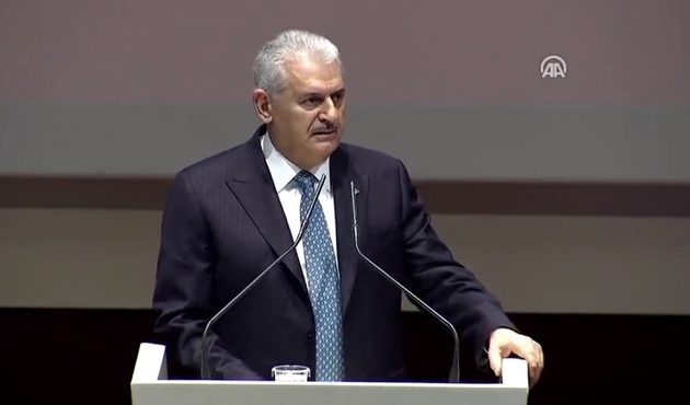 Başbakan: "15 Temmuz'dakilerle, 28 Şubat'ı planlayanlar darbe kardeşleridir!"
