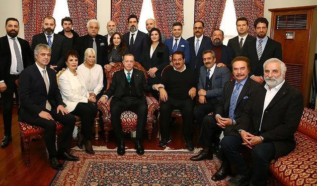Sanatçılar Cumhurbaşkanı Erdoğan'ın doğum gününü kutladı!