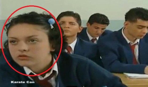 Ünlü oyuncu, o dönem figüranlık yapıyordu!
