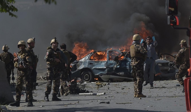 Afganistan'da bombalı saldırı: 2 ölü...