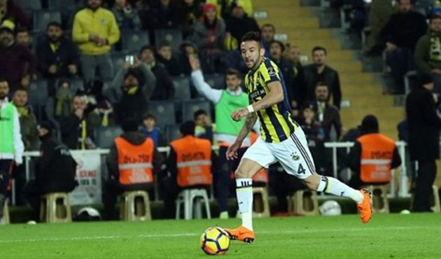 Fenerbahçeli   Mauricio Isla'dan açıklama geldi!